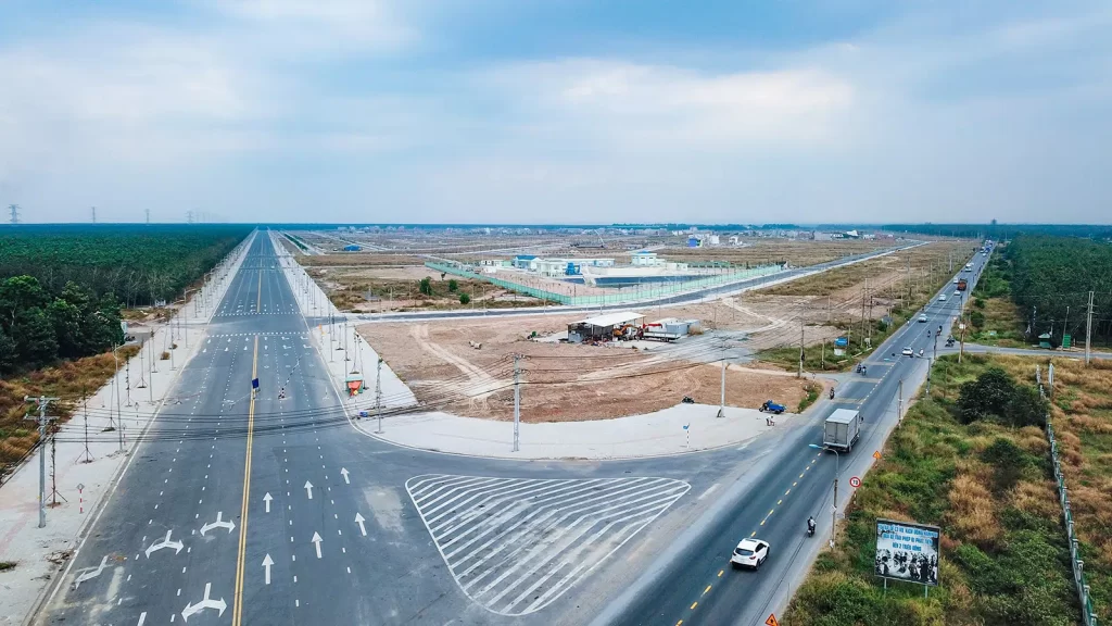 DT769 được đầu tư mở rộng thành trục đường chính kết nối khu đô thị mới Lộc An – Bình Sơn và các khu vực của Long Thành