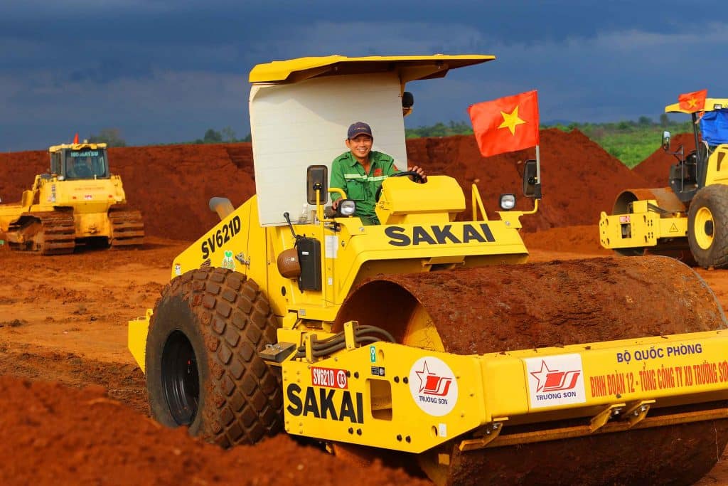 Liên minh các nhà thầu đã huy động 1.211 cán bộ, kỹ sư, công nhân triển khai dự án.