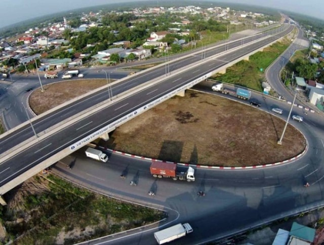 Nhiều đại dự án hạ tầng giúp khai thông việc đi lại, kết nối giao thương, đẩy mạnh phát triển kinh tế mà còn tạo ra đòn bẩy cho thị trường BĐS Đồng Nai tăng trưởng bền vững.